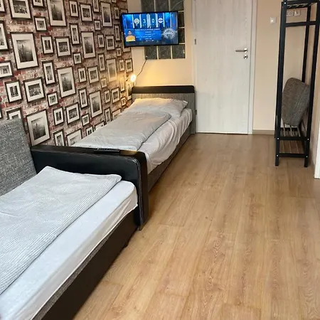 Center Piac Aparman شقة